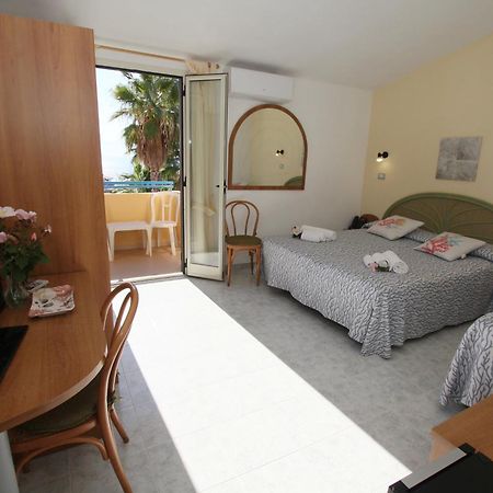 Hotel Grotticelle Capo Vaticano Exterior photo