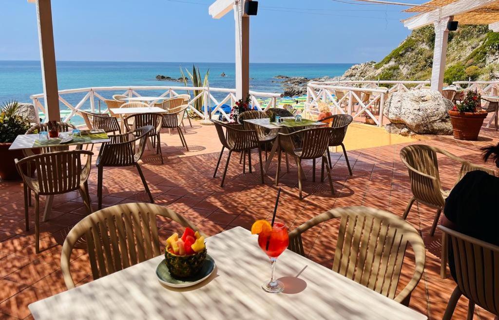 Hotel Grotticelle Capo Vaticano Exterior photo